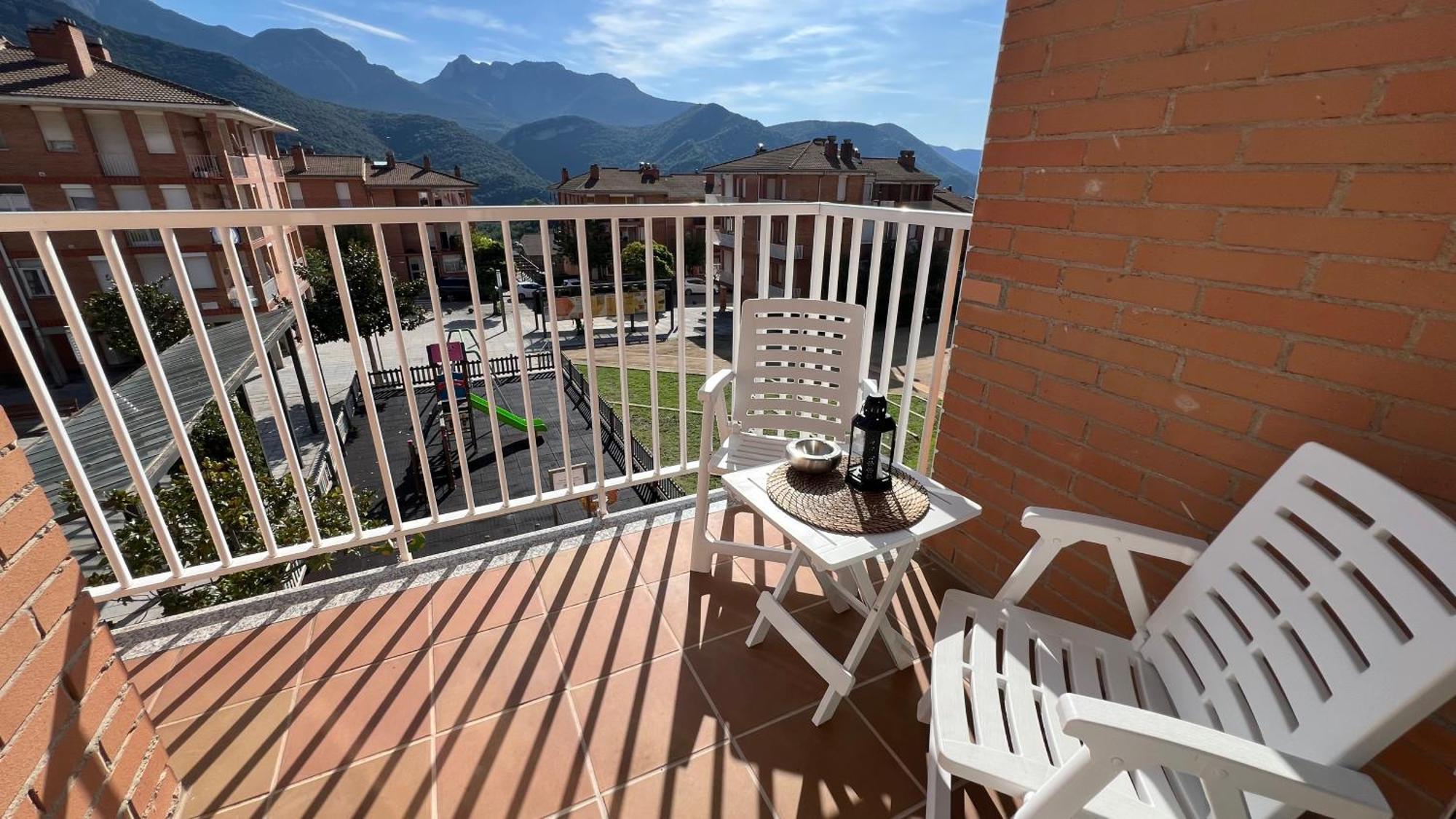 Apartament Reformat Al Bergueda 6P Sant Jordi de Cercs Exterior foto
